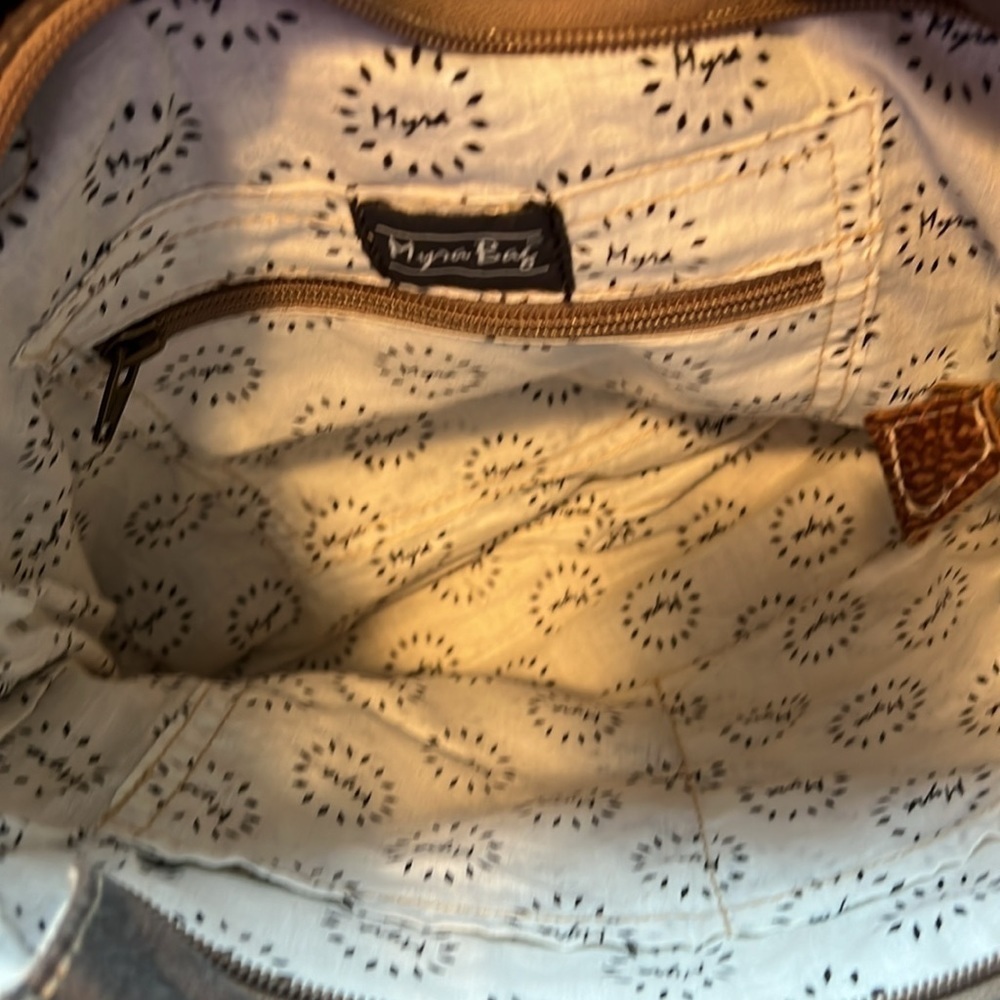 Myra Bag - Picture 4 of 7